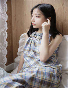 《九月在线观看视频》